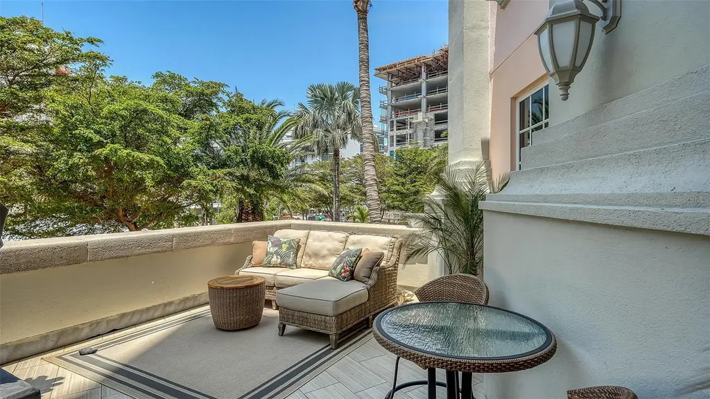 420 Golden Gate Point Sarasota FL 34236