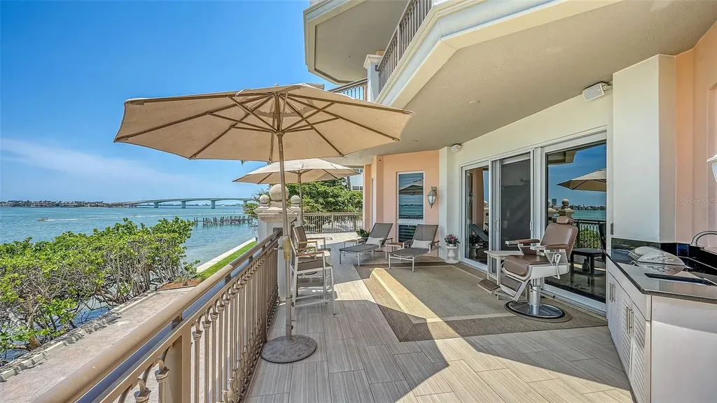 420 Golden Gate Point Sarasota FL 34236