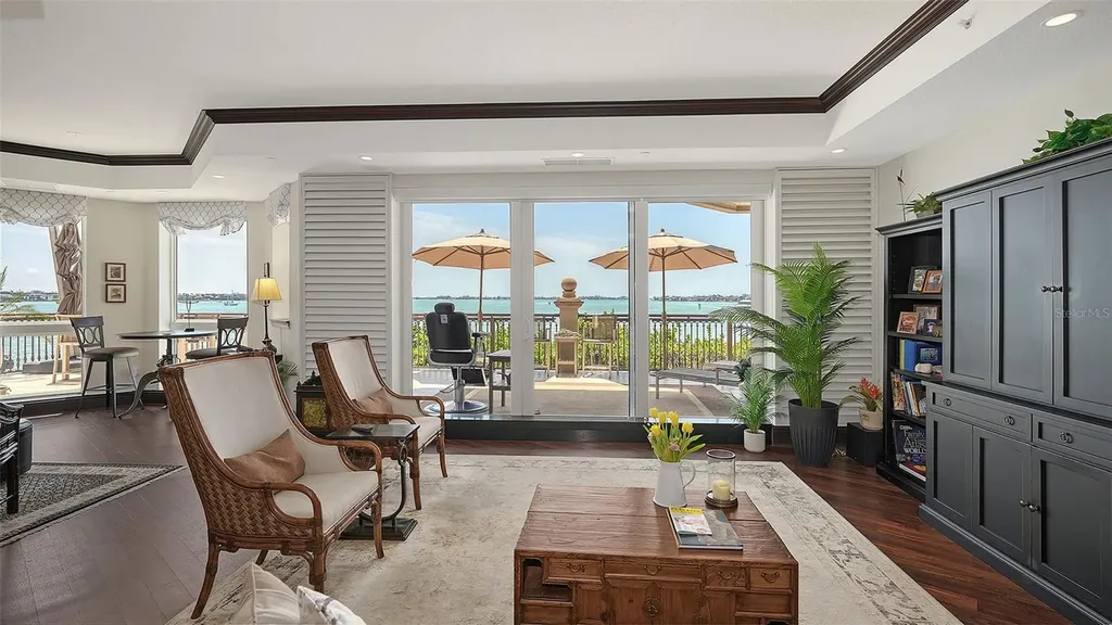 420 Golden Gate Point Sarasota FL 34236