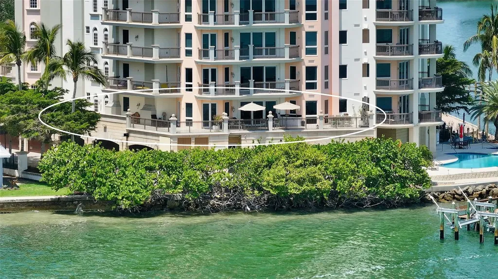 420 Golden Gate Point Sarasota FL 34236