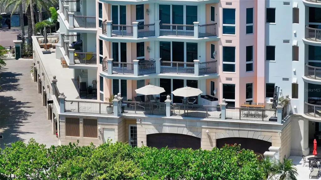 420 Golden Gate Point Sarasota FL 34236