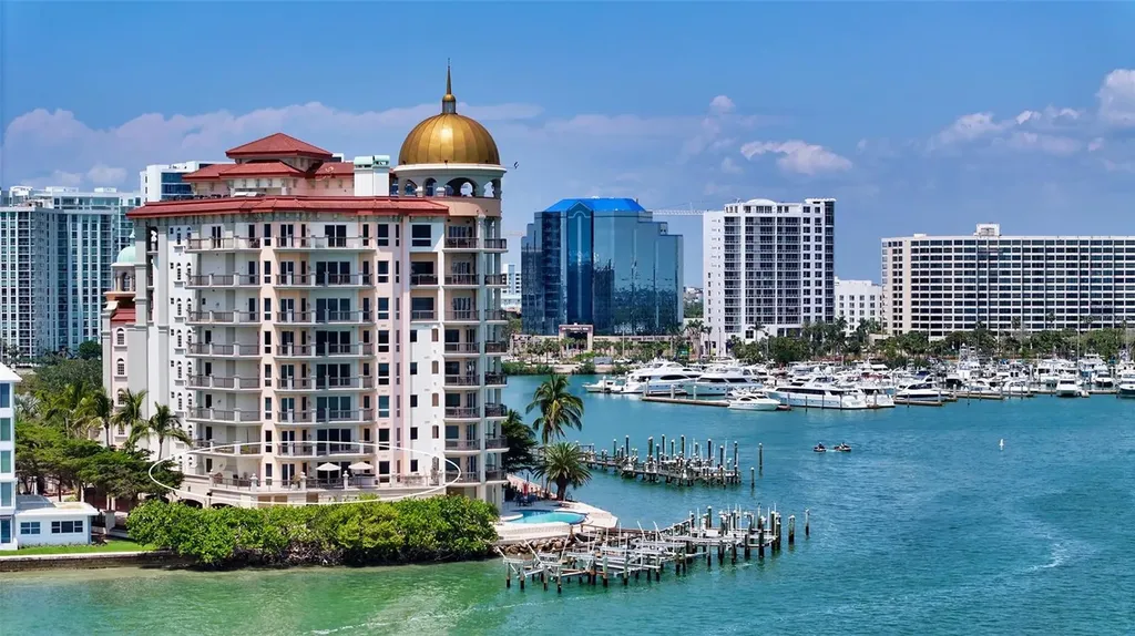 420 Golden Gate Point Sarasota FL 34236