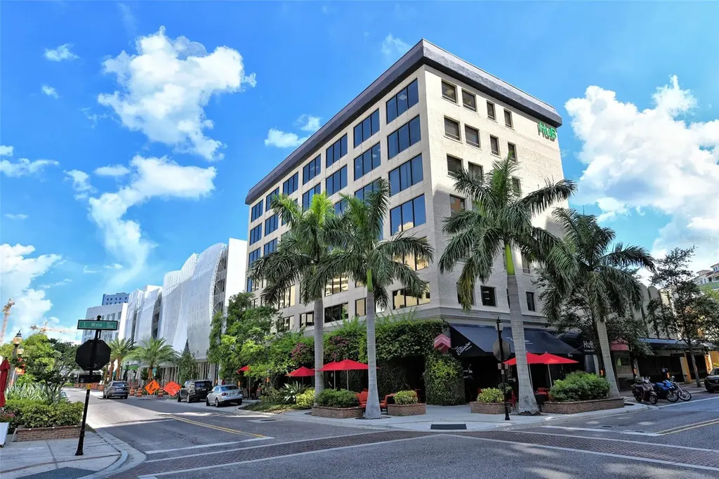 420 Golden Gate Point Sarasota FL 34236