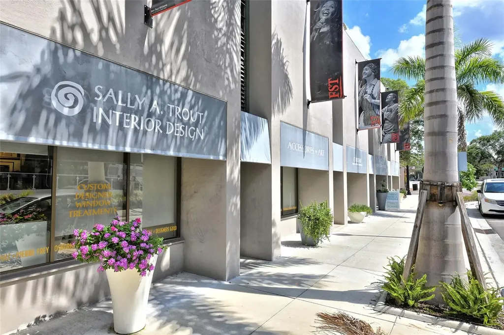 420 Golden Gate Point Sarasota FL 34236