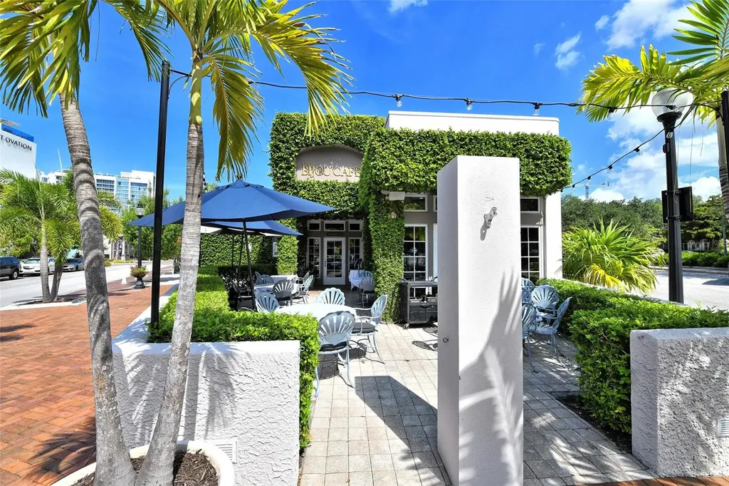 420 Golden Gate Point Sarasota FL 34236
