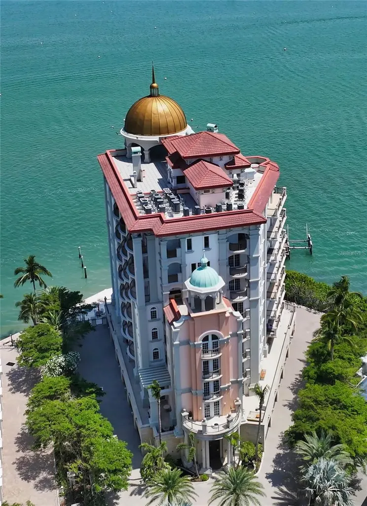 420 Golden Gate Point Sarasota FL 34236