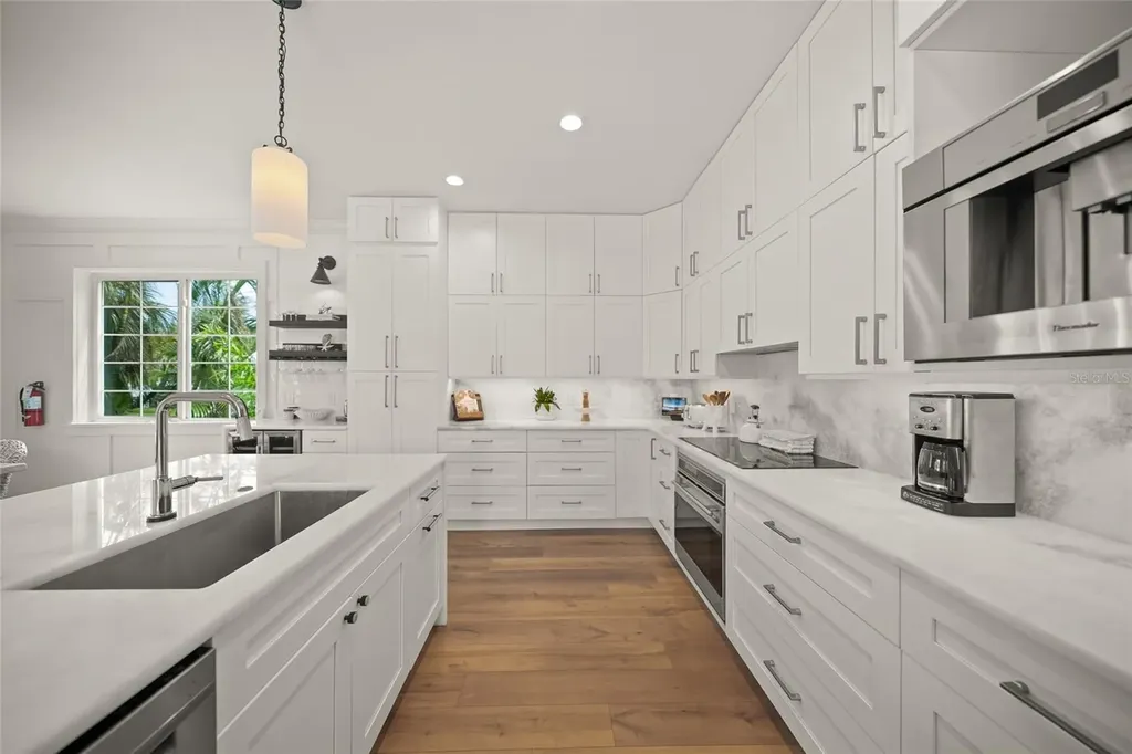 120 White Avenue Anna Maria FL 34216