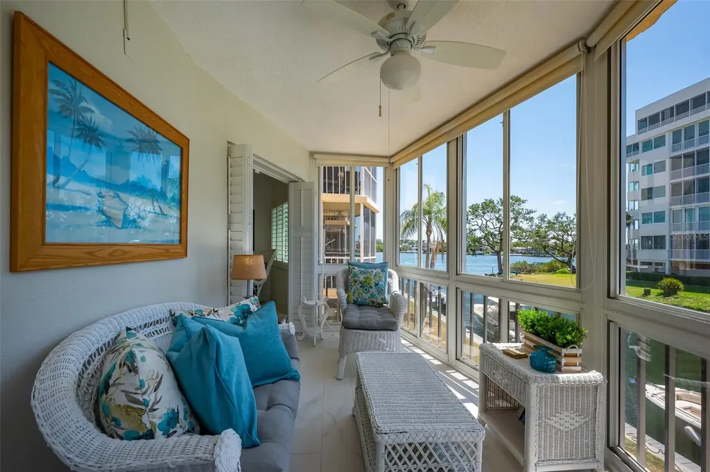 1350 N Portofino Drive Sarasota FL 34242