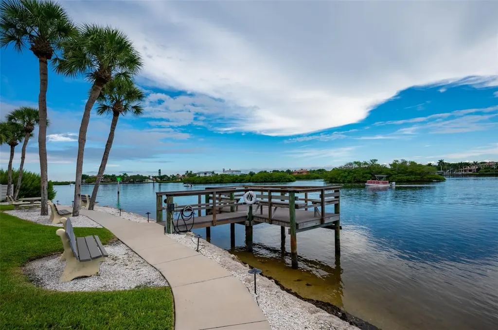 1350 N Portofino Drive Sarasota FL 34242
