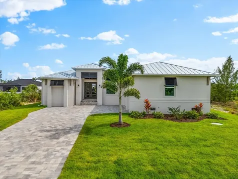 15850 Viscount Circle Port Charlotte FL 33981