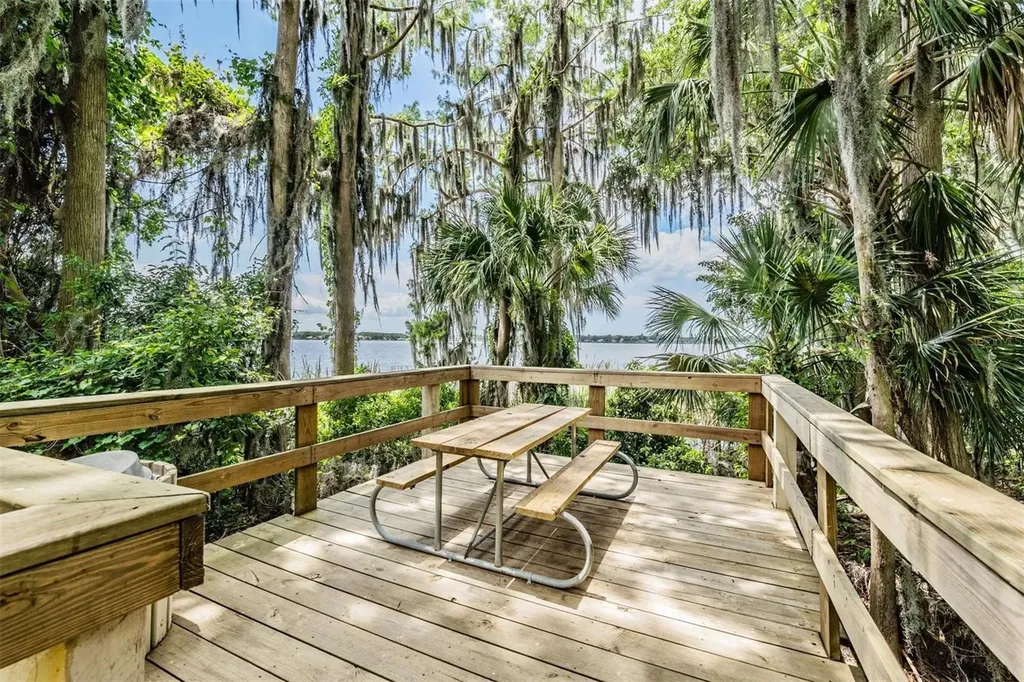 3727 Janus Way Palm Harbor FL 34685