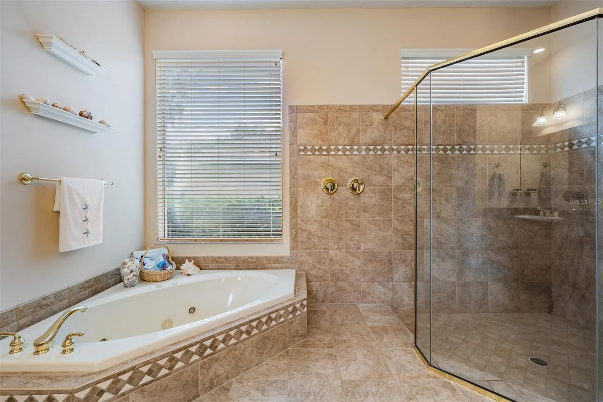 3727 Janus Way Palm Harbor FL 34685