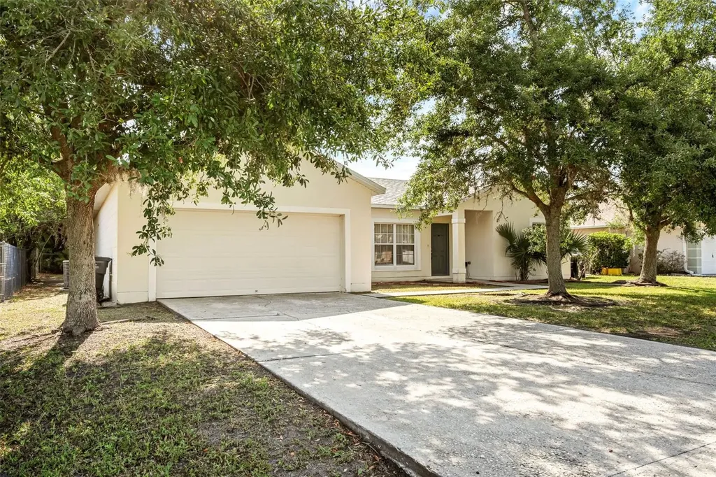 672 Reindeer Drive Kissimmee FL 34759