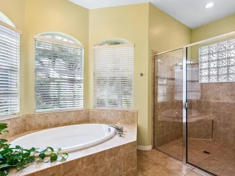 2496 Farms Court Sarasota FL 34240