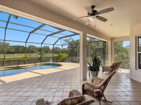 2496 Farms Court Sarasota FL 34240