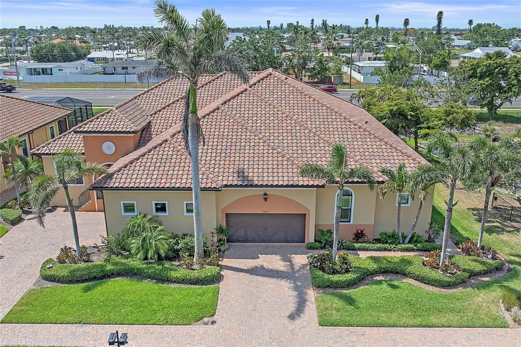 9220 43rd Terrace W Bradenton FL 34209