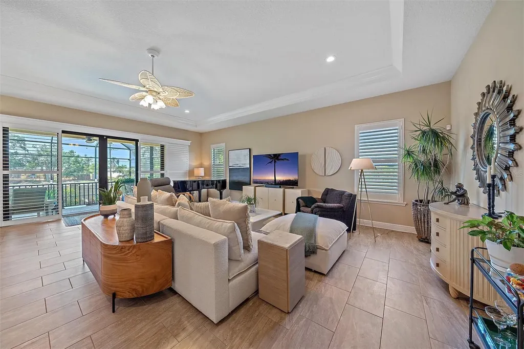 9220 43rd Terrace W Bradenton FL 34209