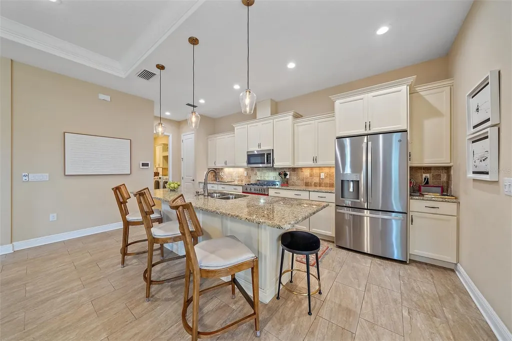 9220 43rd Terrace W Bradenton FL 34209