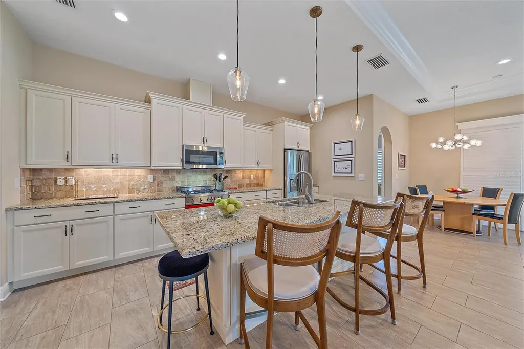 9220 43rd Terrace W Bradenton FL 34209