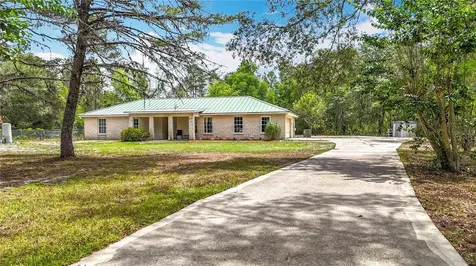 505 Fisher Road Ocklawaha FL 32179