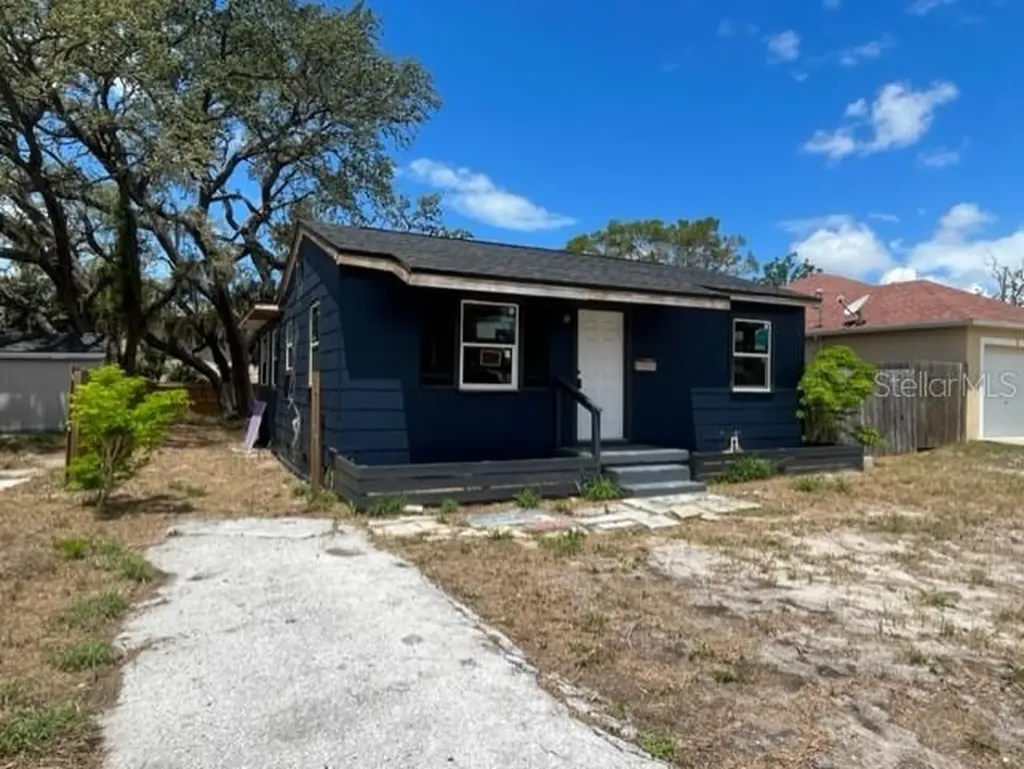 1931 44th Street S St Petersburg FL 33711