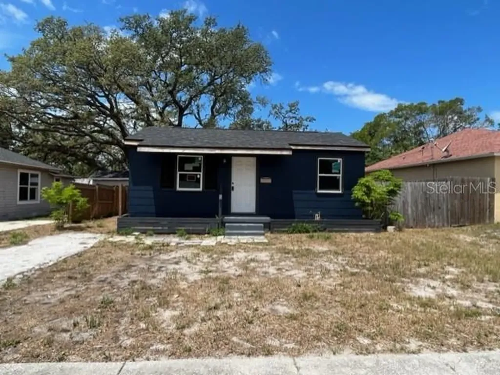 1931 44th Street S St Petersburg FL 33711