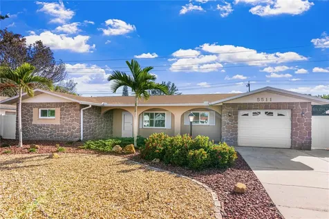 5511 1st Avenue Drive NW Bradenton FL 34209