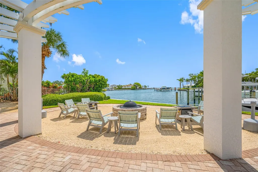 1325 Snell Isle Boulevard NE St Petersburg FL 33704