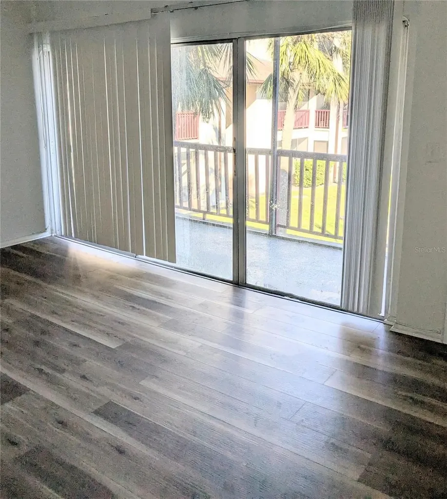 3840 N Lake Drive Tampa FL 33614