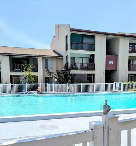3840 N Lake Drive Tampa FL 33614