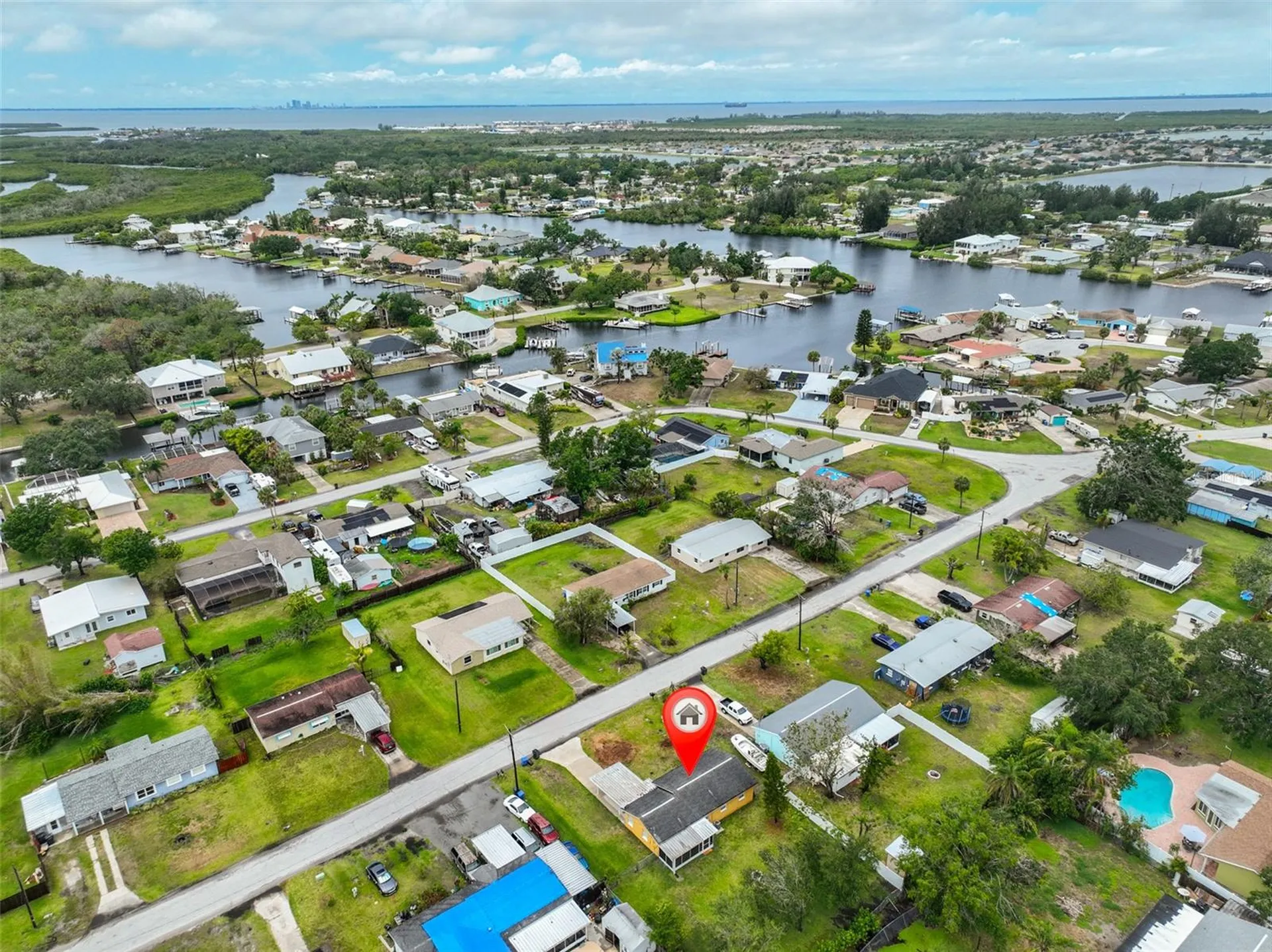 404 12th Street SW Ruskin FL 33570