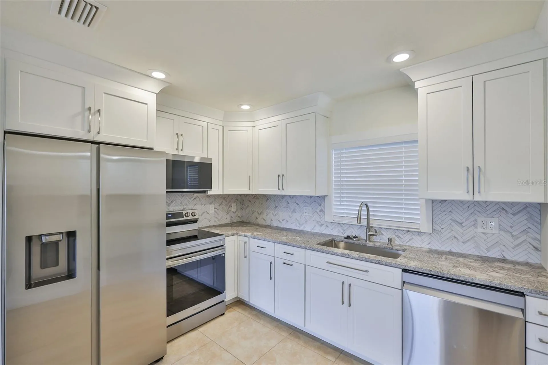 404 12th Street SW Ruskin FL 33570