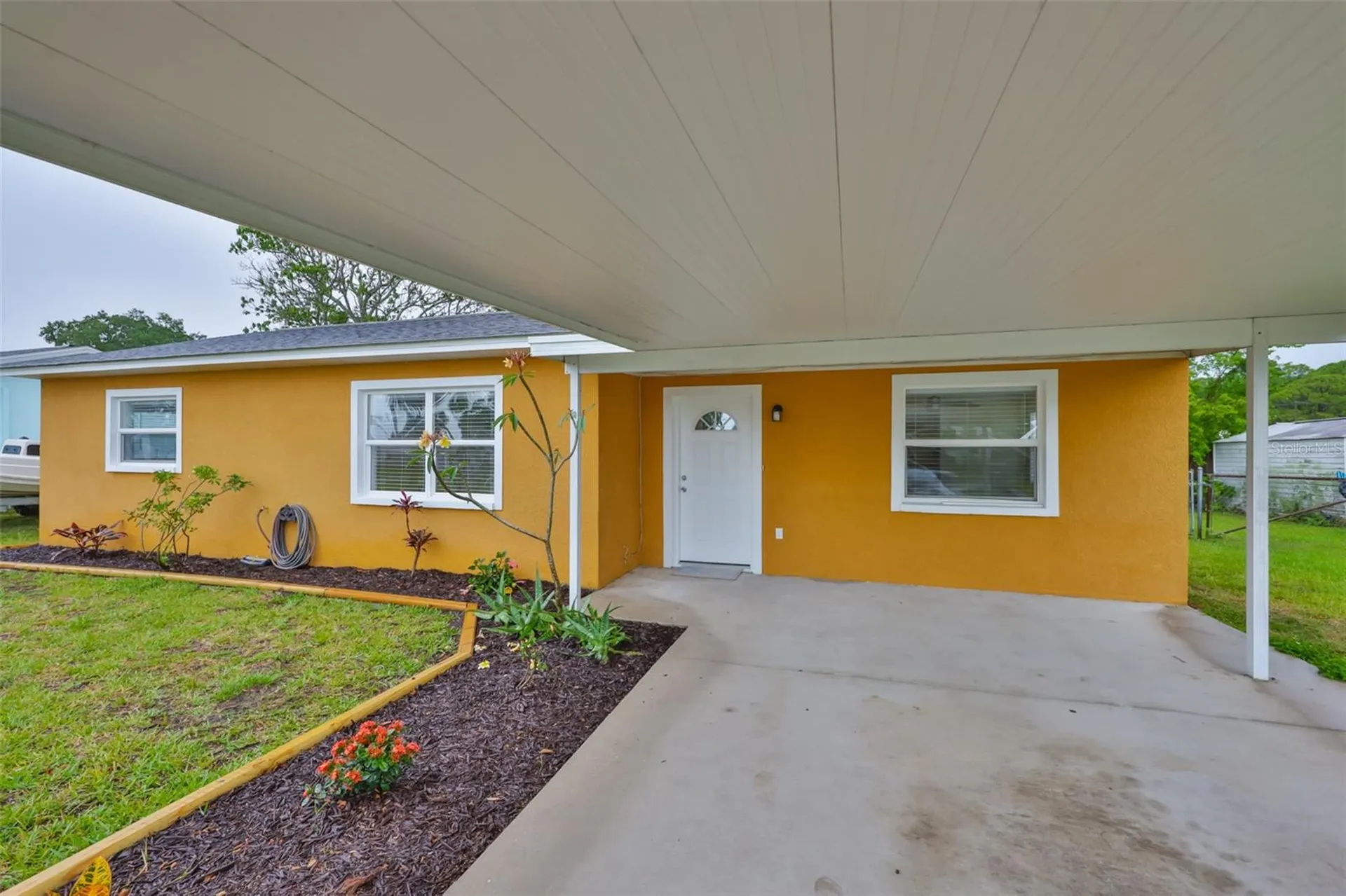 404 12th Street SW Ruskin FL 33570
