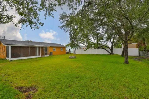404 12th Street SW Ruskin FL 33570