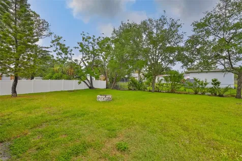 404 12th Street SW Ruskin FL 33570