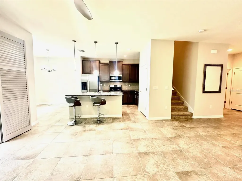 5225 5th Way N St Petersburg FL 33703