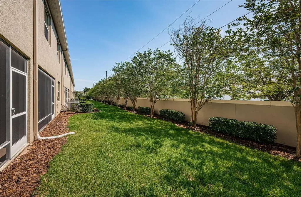 5225 5th Way N St Petersburg FL 33703