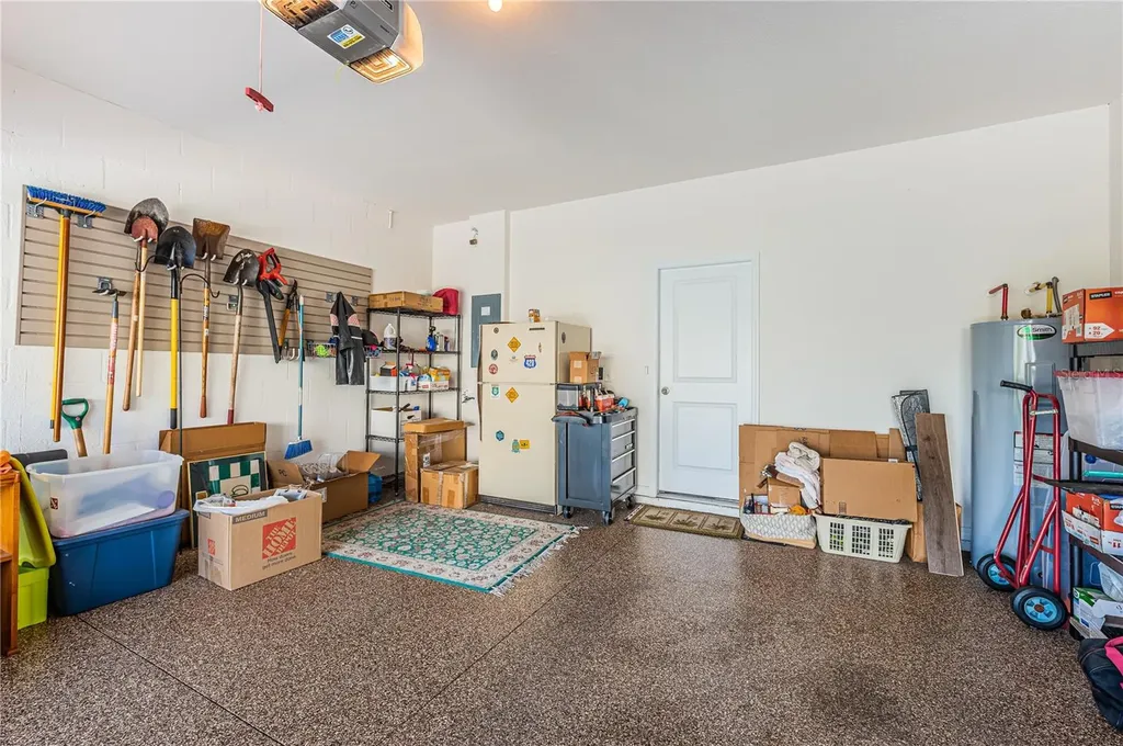 5225 5th Way N St Petersburg FL 33703