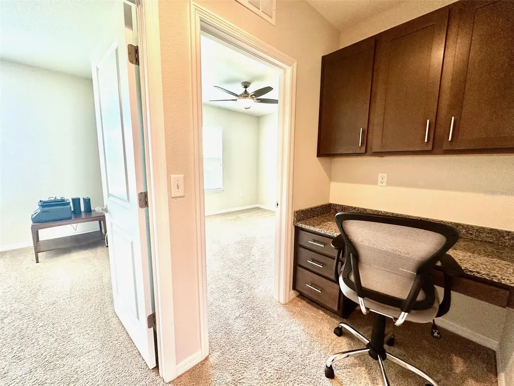 5225 5th Way N St Petersburg FL 33703