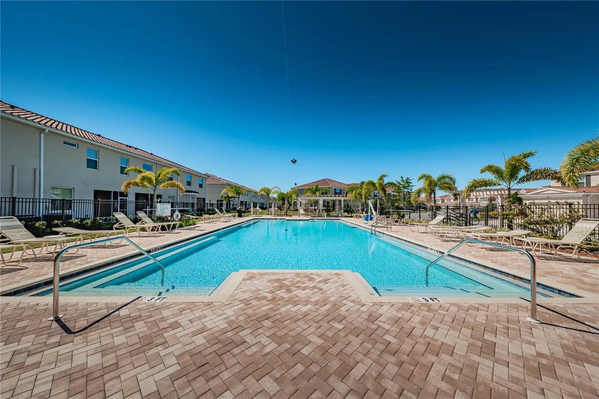 5225 5th Way N St Petersburg FL 33703