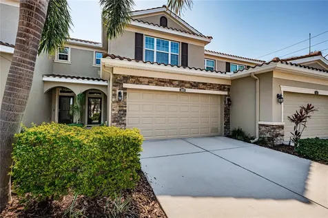 5225 5th Way N St Petersburg FL 33703