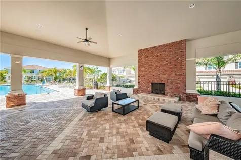 5225 5th Way N St Petersburg FL 33703