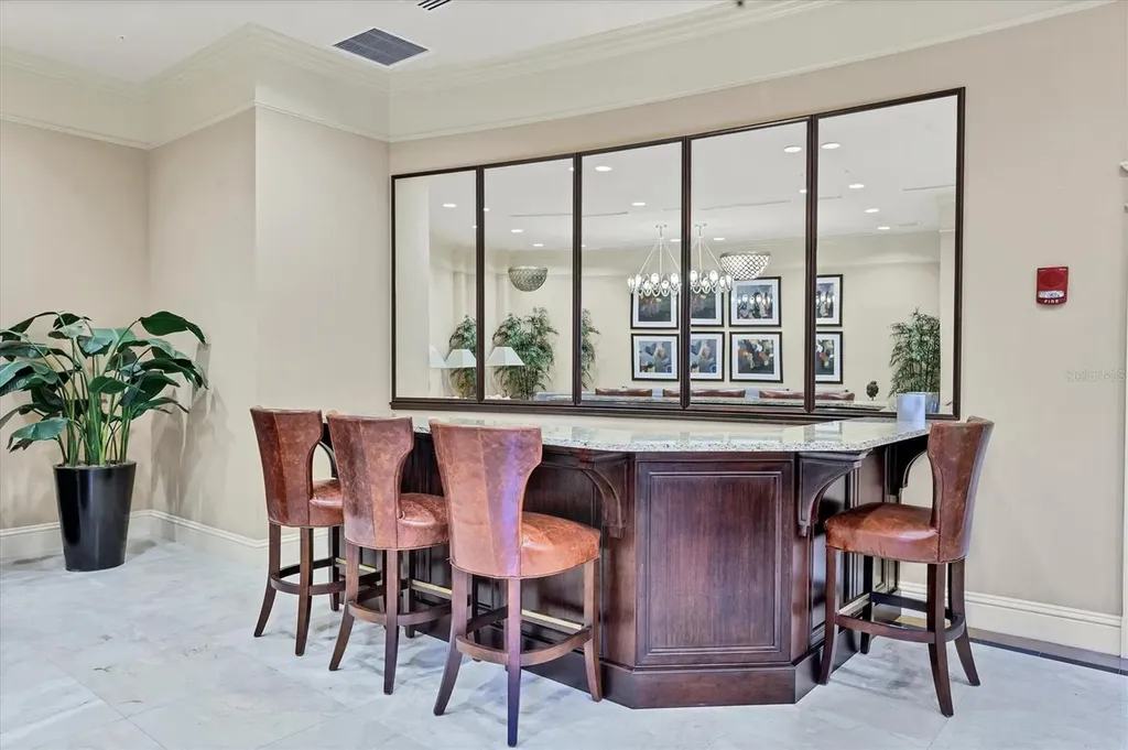 800 N Tamiami Trail Sarasota FL 34236