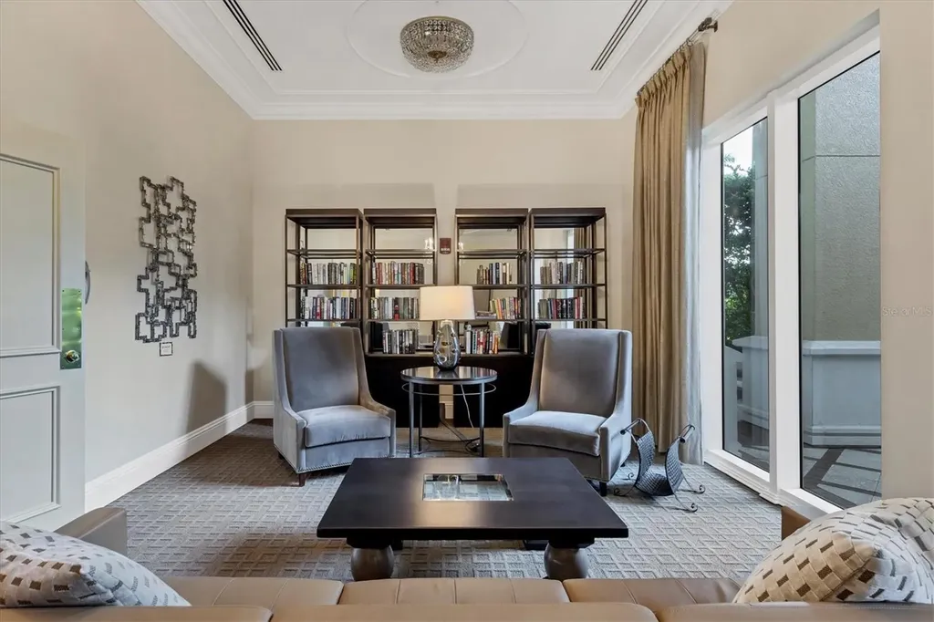 800 N Tamiami Trail Sarasota FL 34236