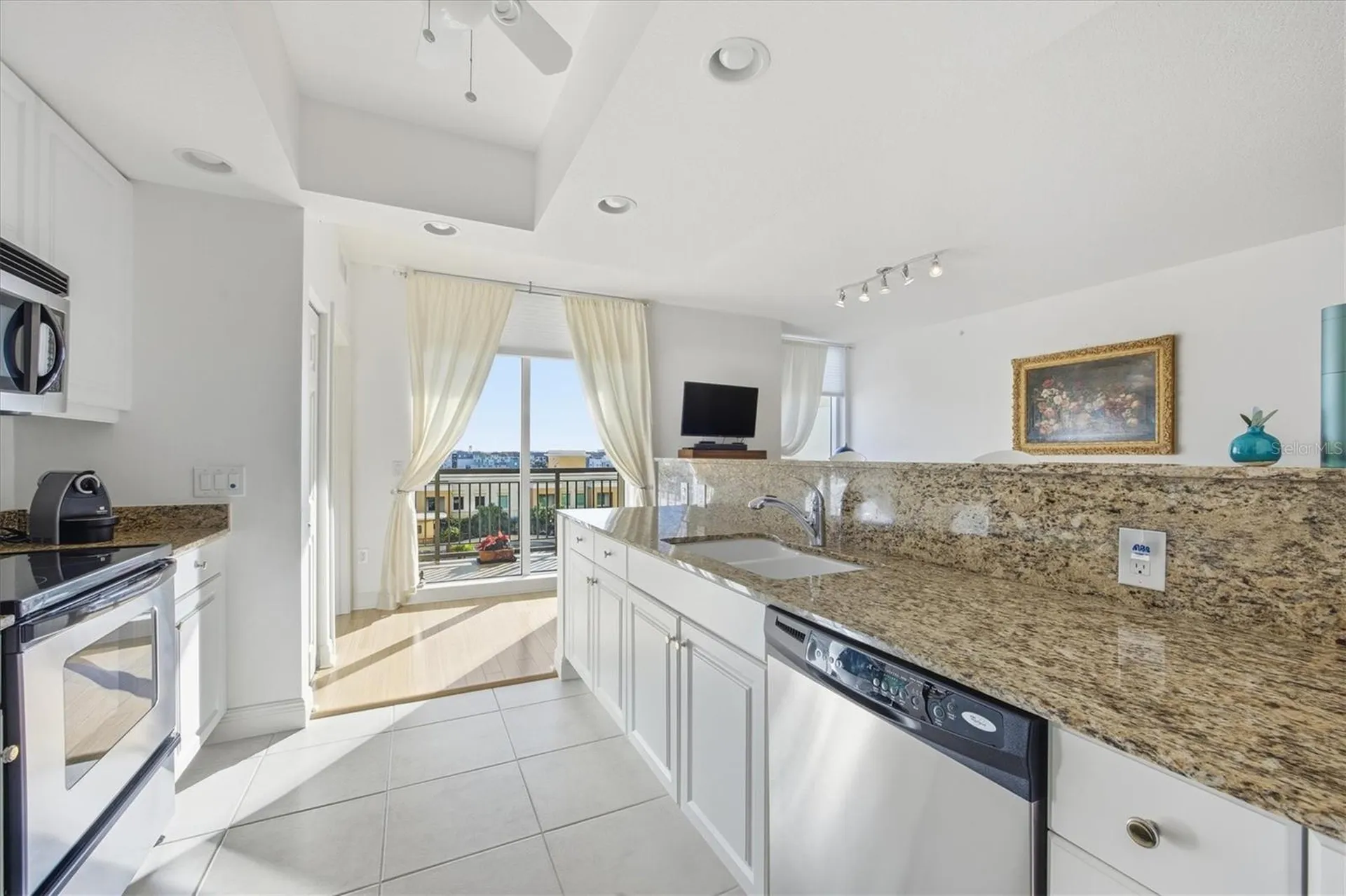 800 N Tamiami Trail Sarasota FL 34236