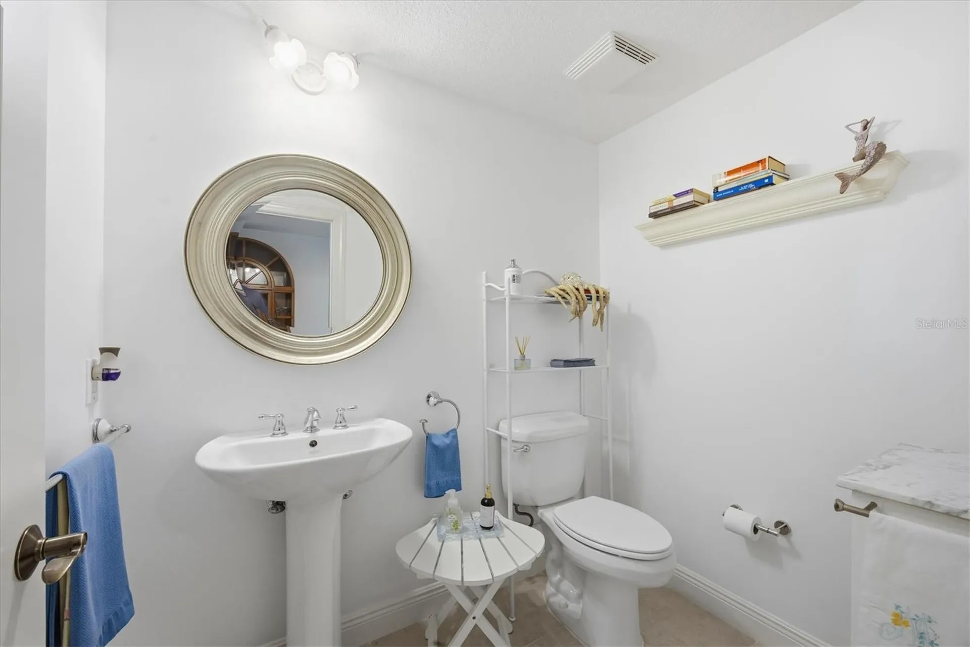 800 N Tamiami Trail Sarasota FL 34236