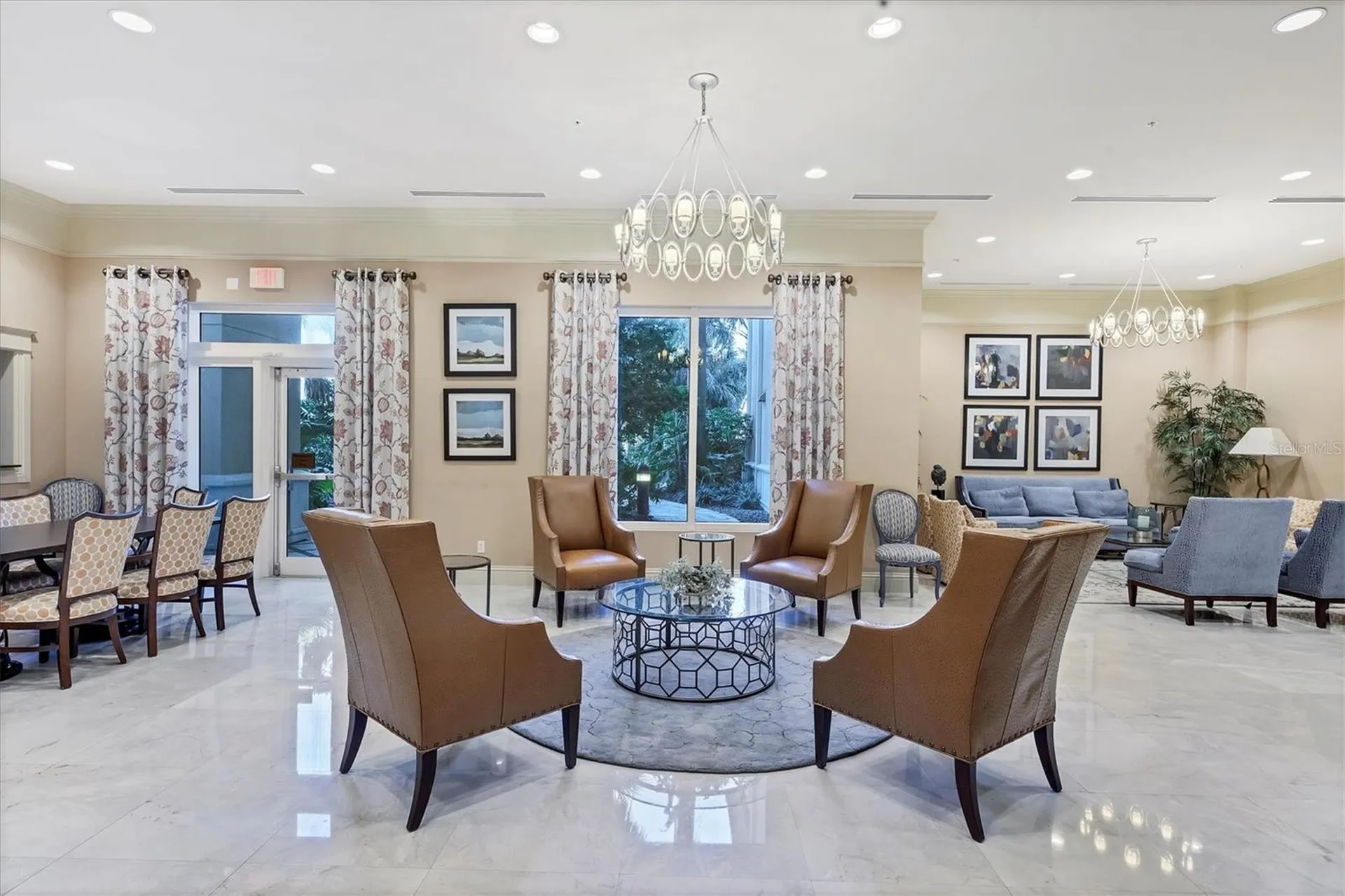 800 N Tamiami Trail Sarasota FL 34236