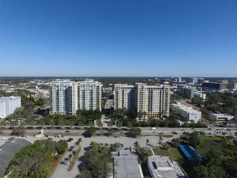 800 N Tamiami Trail Sarasota FL 34236
