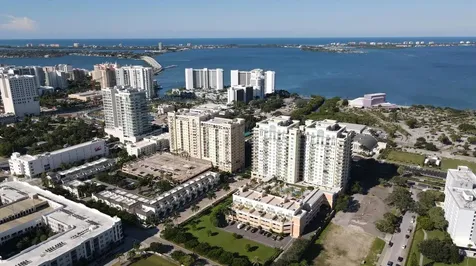800 N Tamiami Trail Sarasota FL 34236