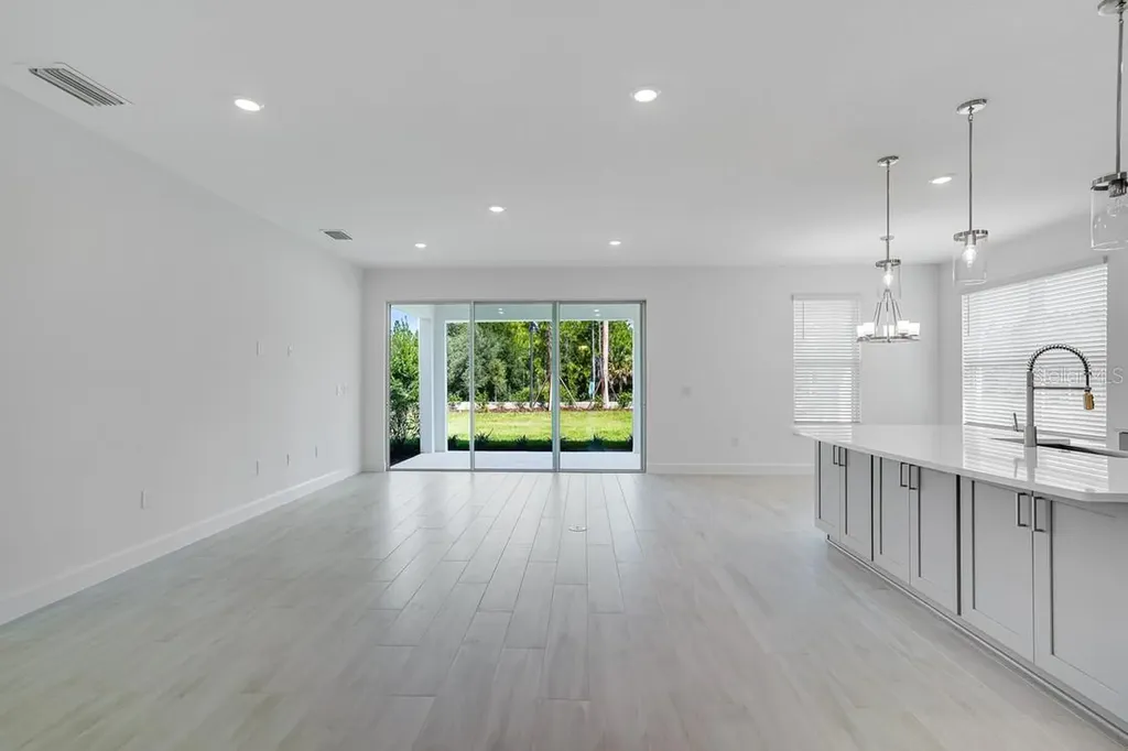 4210 Barbuda Lane Kissimmee FL 34758